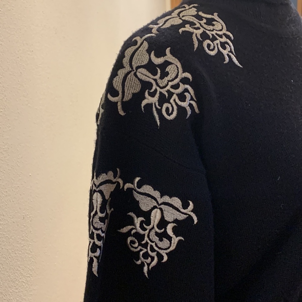 Meister Black Poly and Wool Turtle Neck Sweater with Gold Appliques size S - Picture 5 of 8